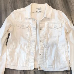 Gap kids white jean jacket